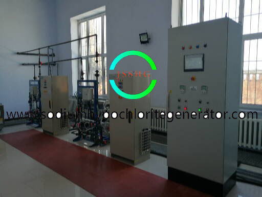 4kg Chlorine Capacity Full Automatic Electrolysis Low Heat , Stability And High Security